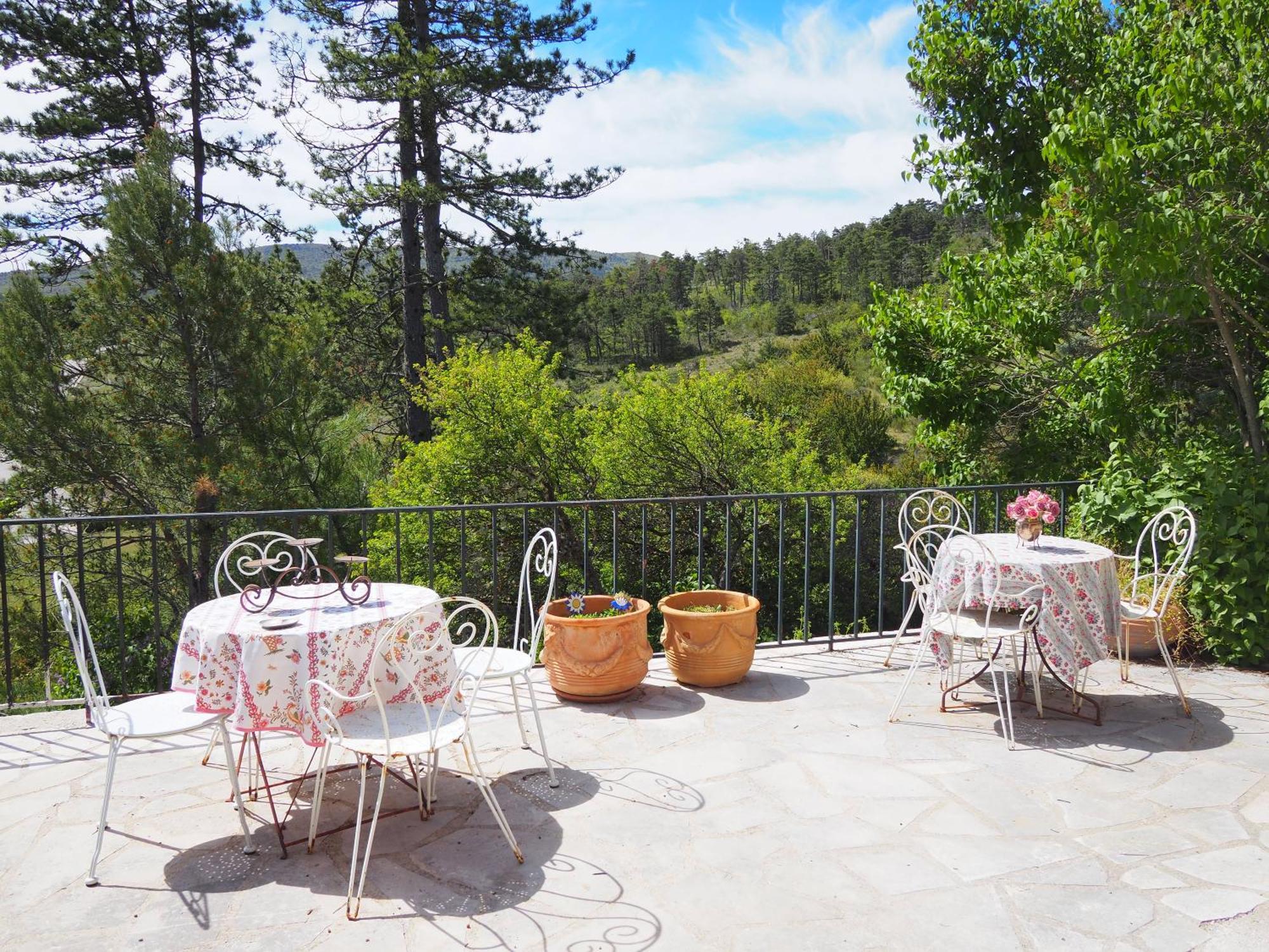 Appartamento Chambre Familiale Avec Terrasse Aux Portes Du Verdon Trigance Esterno foto